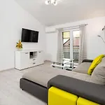 Apartment Mare